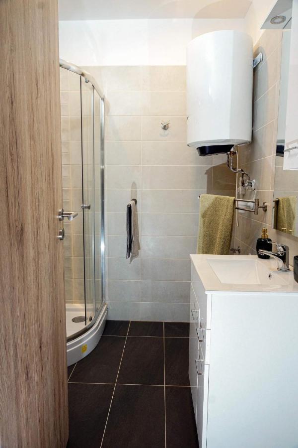 Alpok-Spirit Apartment - Велем Экстерьер фото
